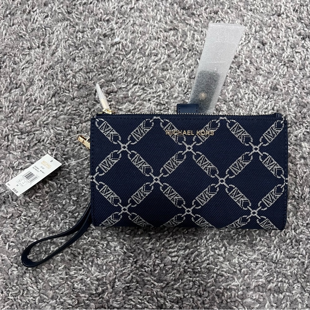 Michael kors wallet